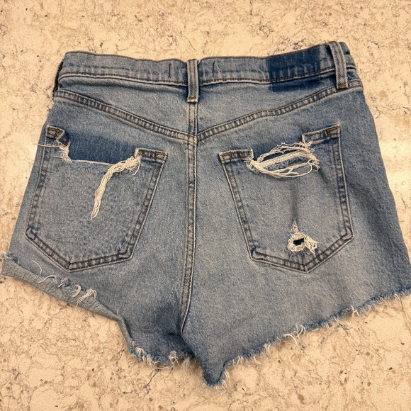 Pre-Owned Women's Abercrombie & fitch High Rise distressed  shorts size 29 -cp - Picture 6 of 7